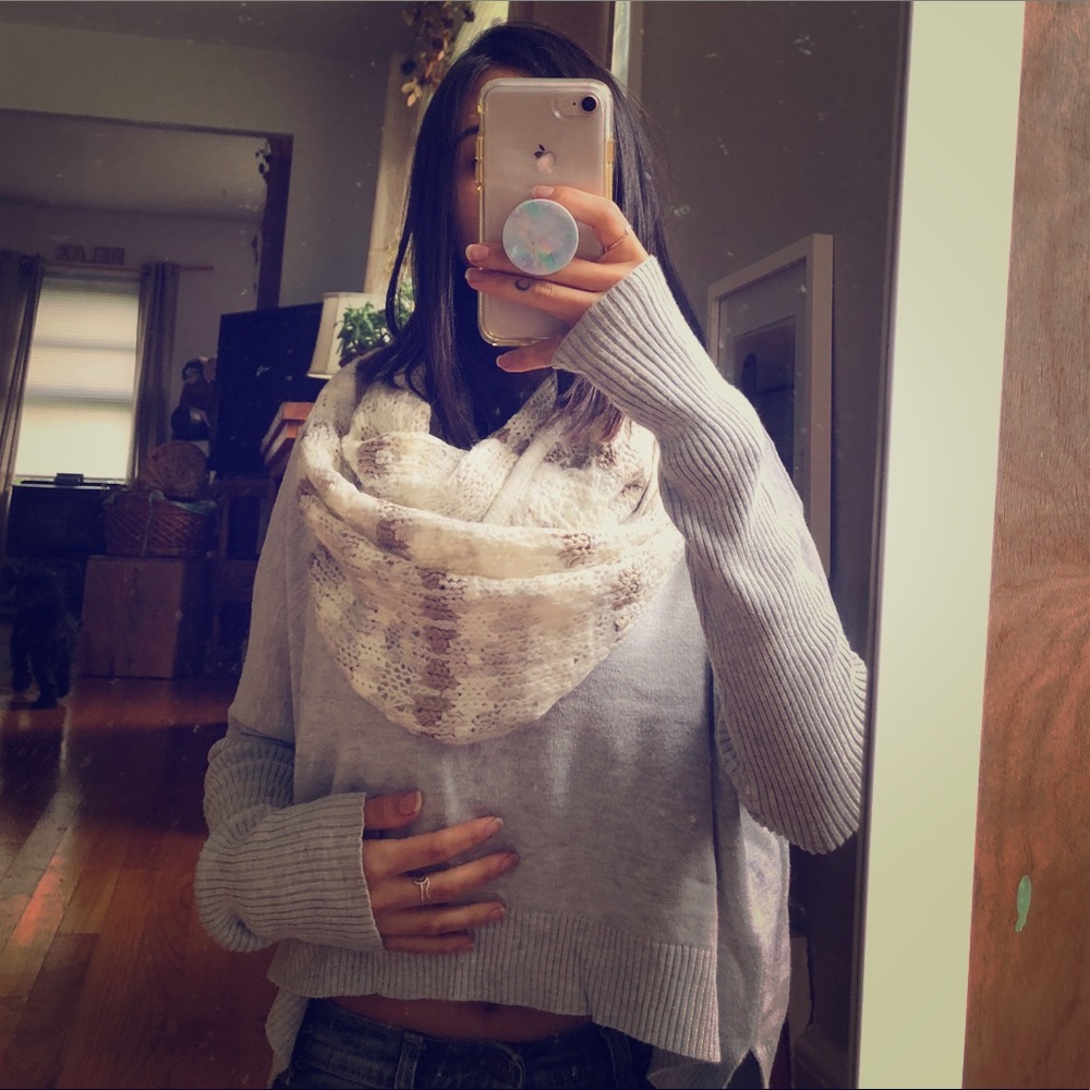 I have too many scarfs, must minimize!